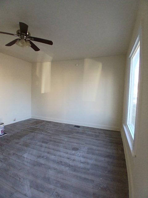 1728 Rowan Street 3 Beds House for Rent - Photo Gallery 3