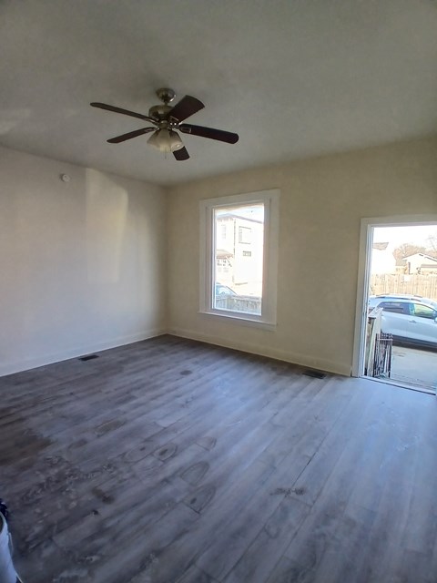 1728 Rowan Street 3 Beds House for Rent - Photo Gallery 5