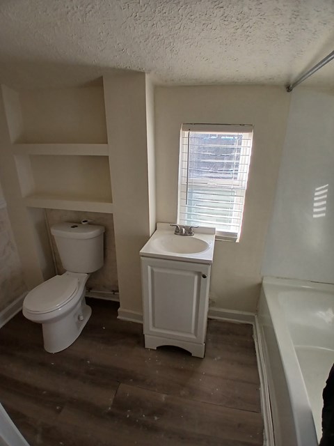 1728 Rowan Street 3 Beds House for Rent - Photo Gallery 4