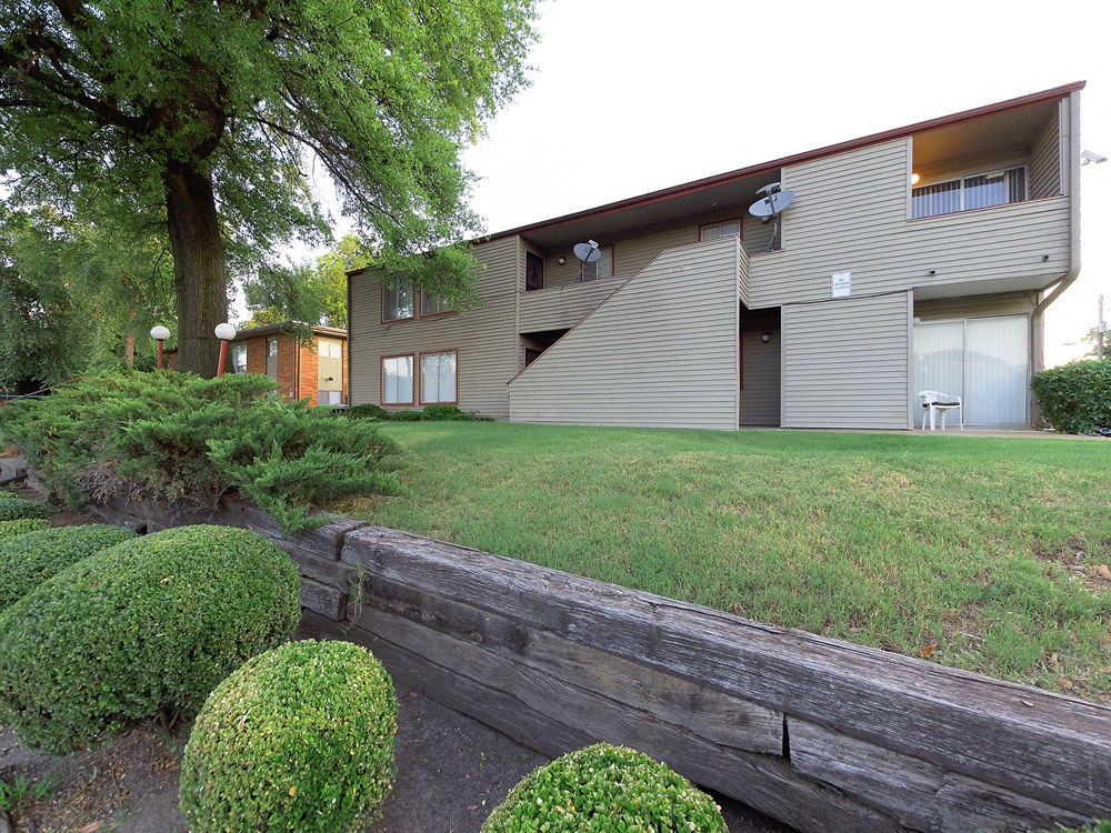 Overton Place Apartments, 414 N. Claybrook 1, Memphis, TN RentCafe