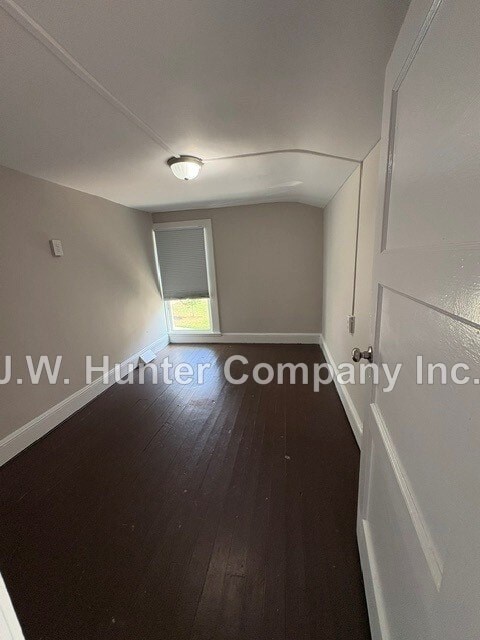 808 S BRAKE STREET 4 Beds Apartment for Rent