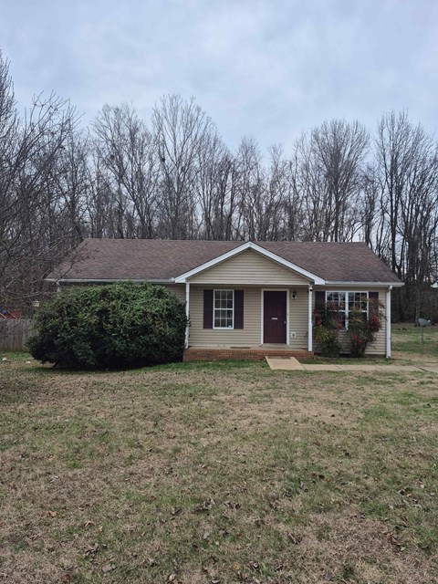 153 Monarch Lane 3 Beds Apartment for Rent