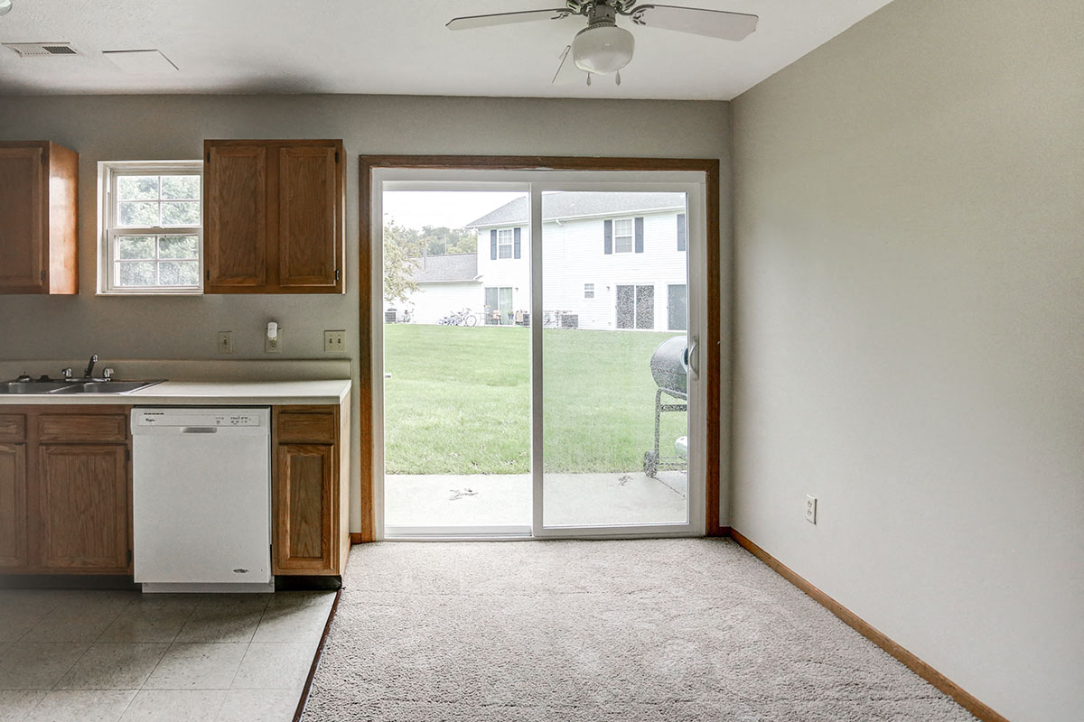 Kitchen and dining area