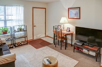 2251 Anderson Station Road 1-2 Beds Apartment, Affordable for Rent - Photo Gallery 15