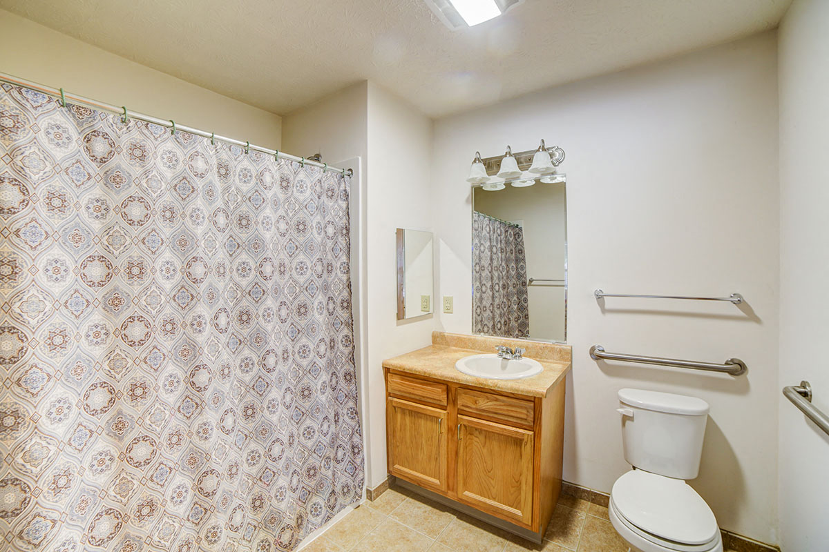 Floor plan 2 bathroom