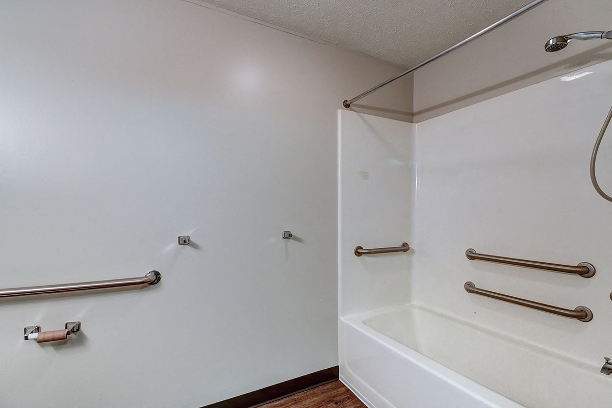 Floor plan 2 bathroom