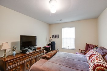 179 Turnmill Dr. 1-2 Beds Apartment, Affordable for Rent - Photo Gallery 15
