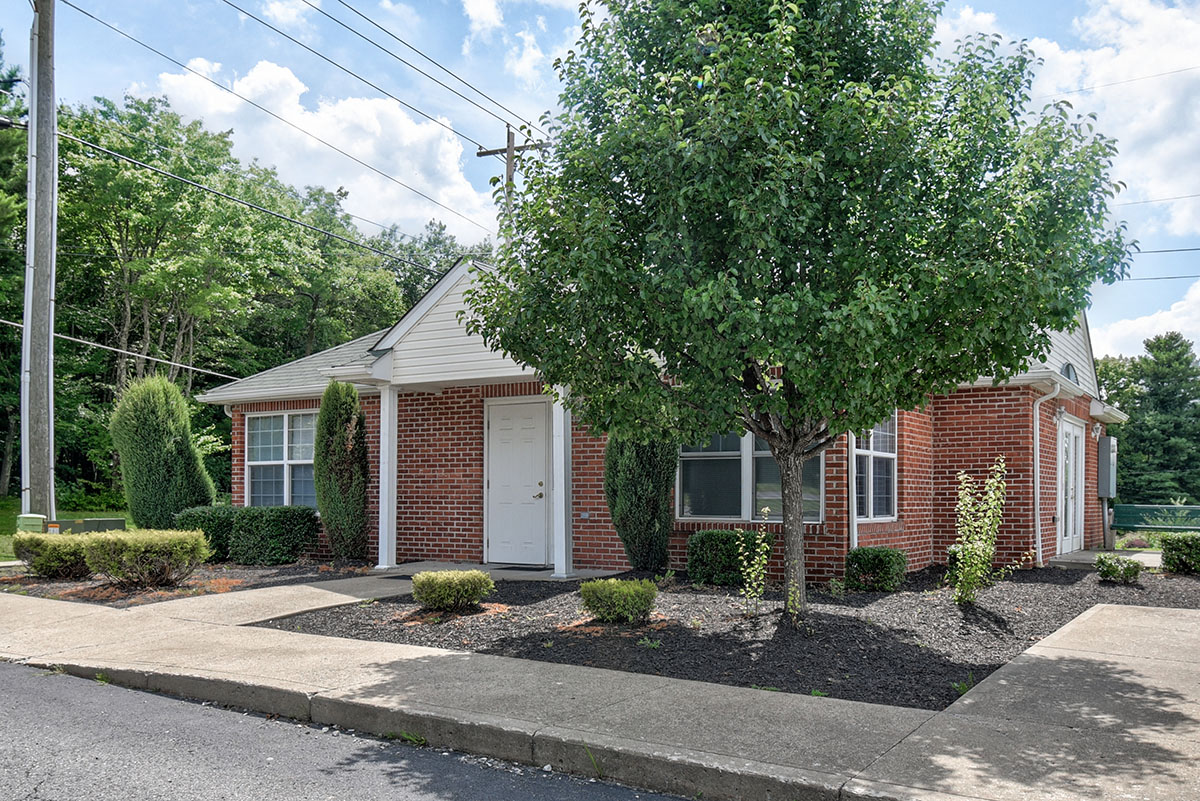 Edwards Crossing II apartments