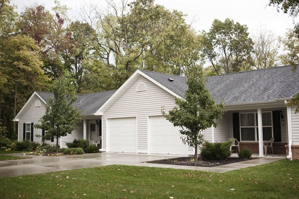 Hampton Pointe Unit Exterior