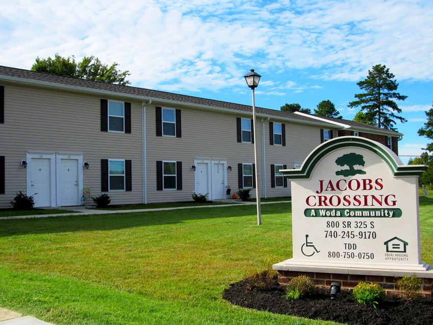 Jacobs Crossing Welcome Sign - Photo Gallery 1
