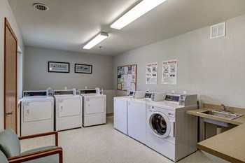 Laundry room - Photo Gallery 30