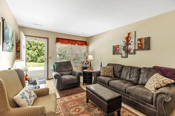 124 Northshore Dr. 1-2 Beds Apartment, Affordable for Rent - Photo Gallery 4