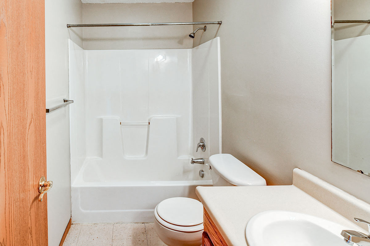 Floor plan 2 bathroom