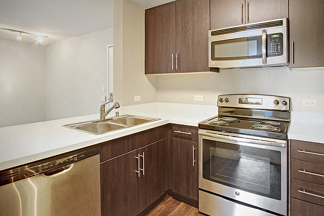 Holly Street Kitchen 2