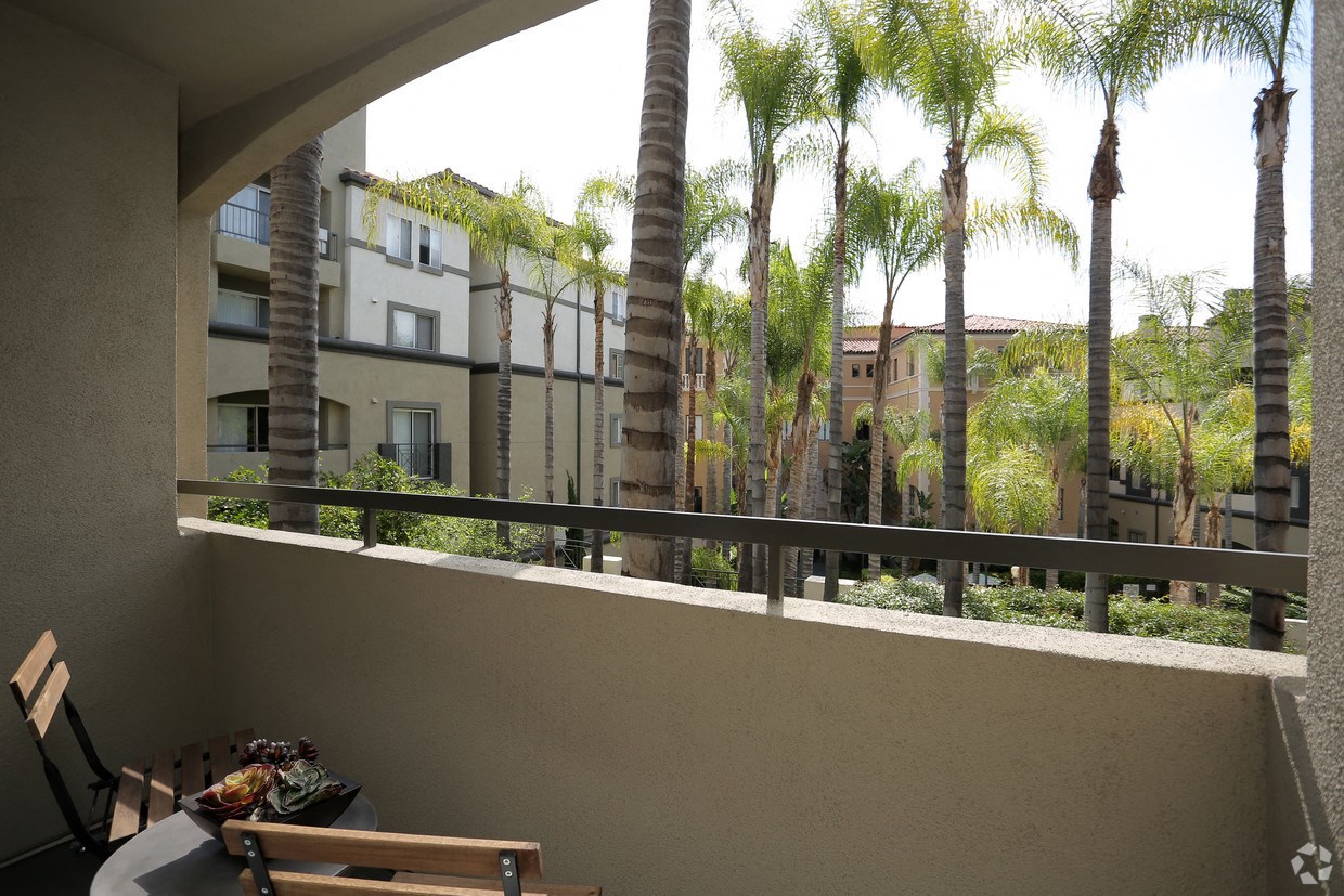 Holly Street Village Apartments, 151 E. Holly Street, Pasadena, CA RentCafe