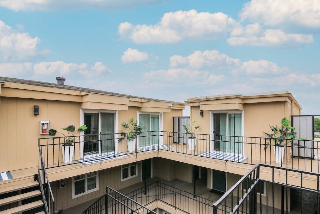 the outlook of the units at the apartments for rent