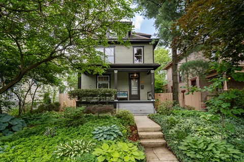 131 E. Oakland Ave. 5 Beds Apartment for Rent
