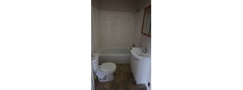 2/1 720 sqft