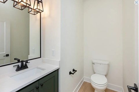810 Mesa Drive 3 Beds Apartment for Rent