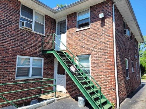 200 Irvington Ave, Studio Apartment for Rent