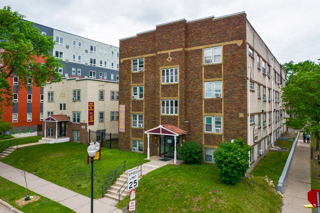 the building in which the apartment is located