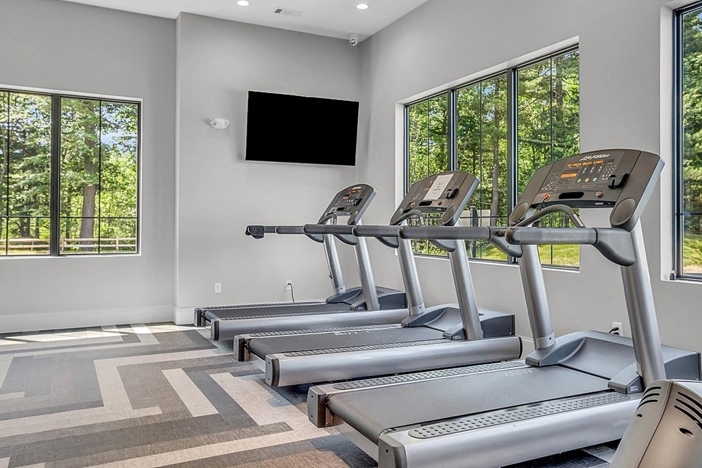 the residence on lamar apartment homes fitness room with treadmills
