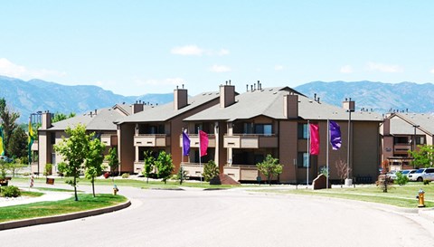 the building where the hotel is located