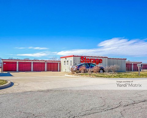Storage Units for Rent available at 11200 Bradleys Pkwy, Peculiar, MO 64078