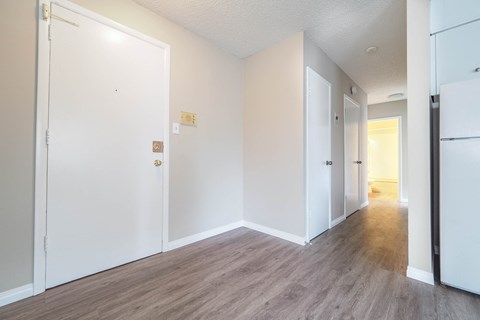 11640 124 St NW Studio-2 Beds Apartment for Rent - Photo Gallery 5