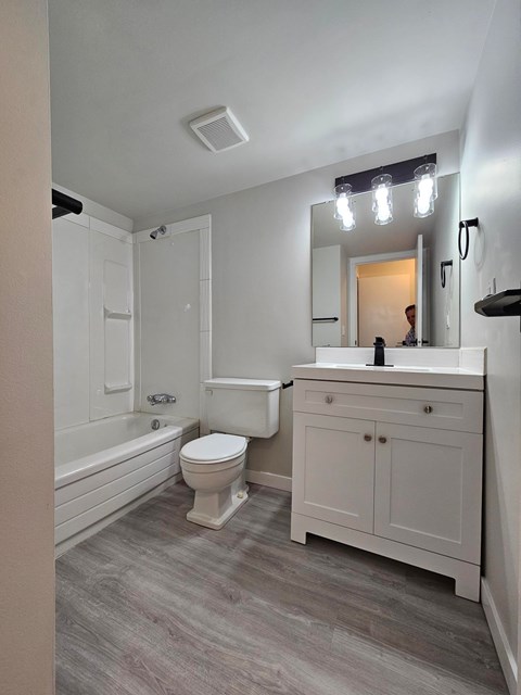 5820 58A St Studio-2 Beds Apartment for Rent - Photo Gallery 4