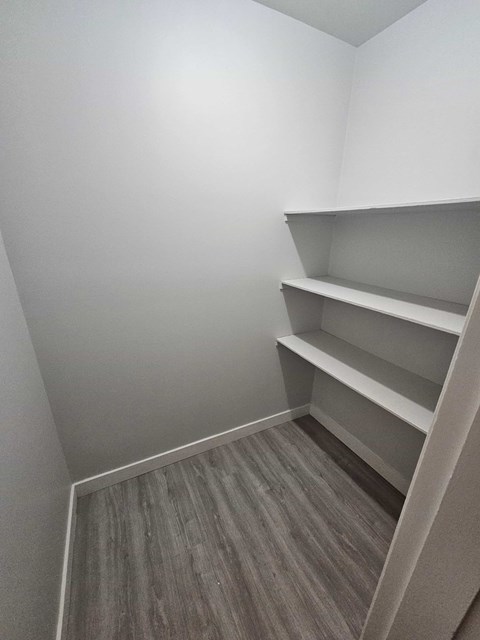 13308 127 Street NW 1-2 Beds Apartment for Rent - Photo Gallery 2