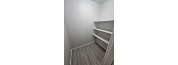 2 Bedrooms, 1 Bathroom