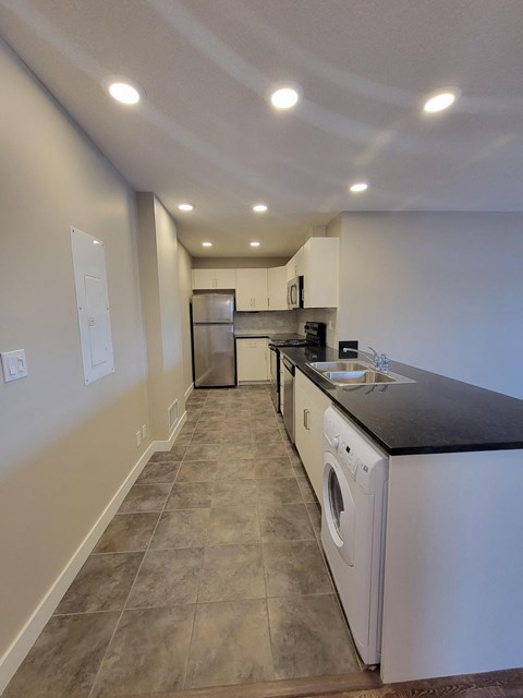 16315 96A AVE NW 1-2 Beds Apartment for Rent - Photo Gallery 6