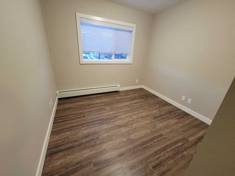 16315 96A AVE NW 1-2 Beds Apartment for Rent - Photo Gallery 2