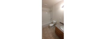 2 Bedrooms, 1 Bathroom