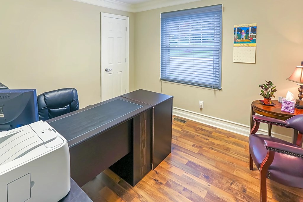 2105 North Hills Drive 1-3 Beds Apartment for Rent - Photo Gallery 2