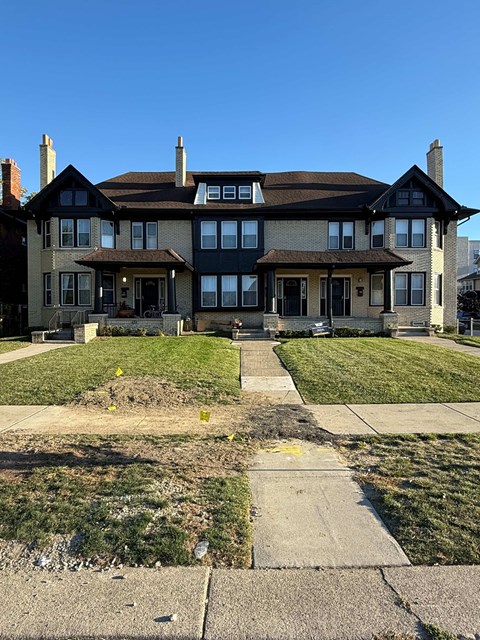 1950 Webb 2-5 Beds Apartment for Rent