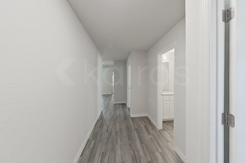 1221 Calgary Rd 3 Beds Apartment for Rent