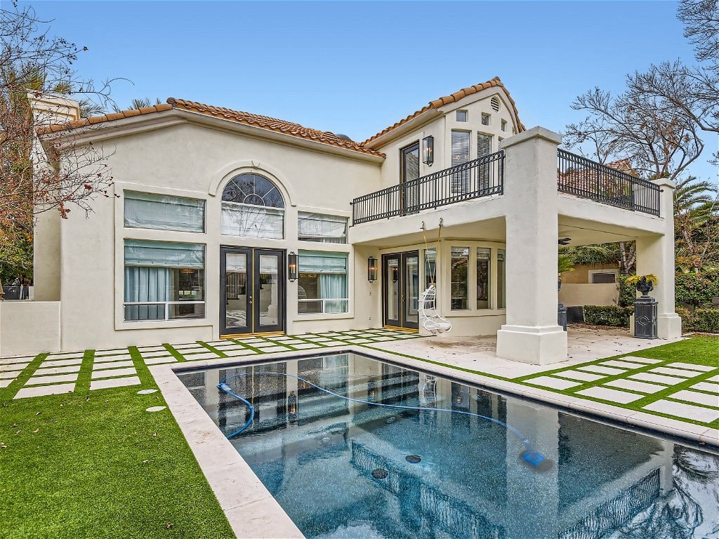 Corta Bella Guard Gated Community In Summerlin!