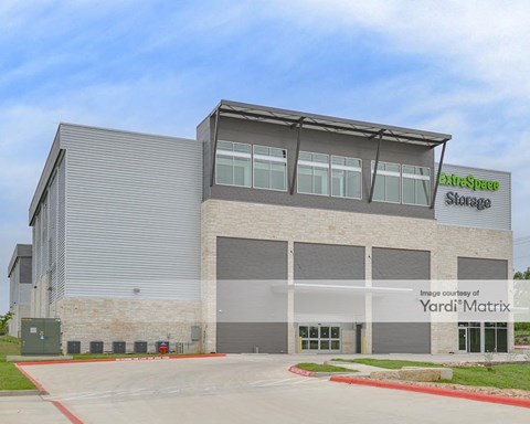 Storage Units for Rent available at 2801 West University Avenue, Georgetown, TX 78628