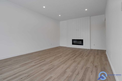 Main, 13214 91 Street Northwest 3 Beds Apartment for Rent