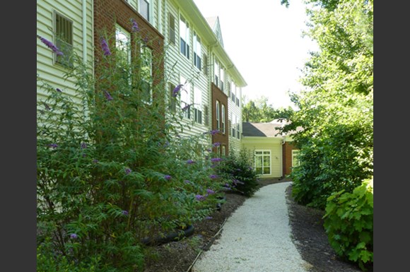 Rockwood Village Apartments, 3901 Price Club Blvd., Midlothian, VA