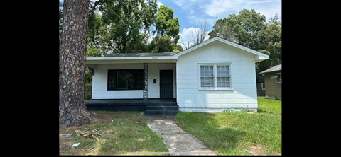 1852 Canal Street 3 Beds Apartment for Rent