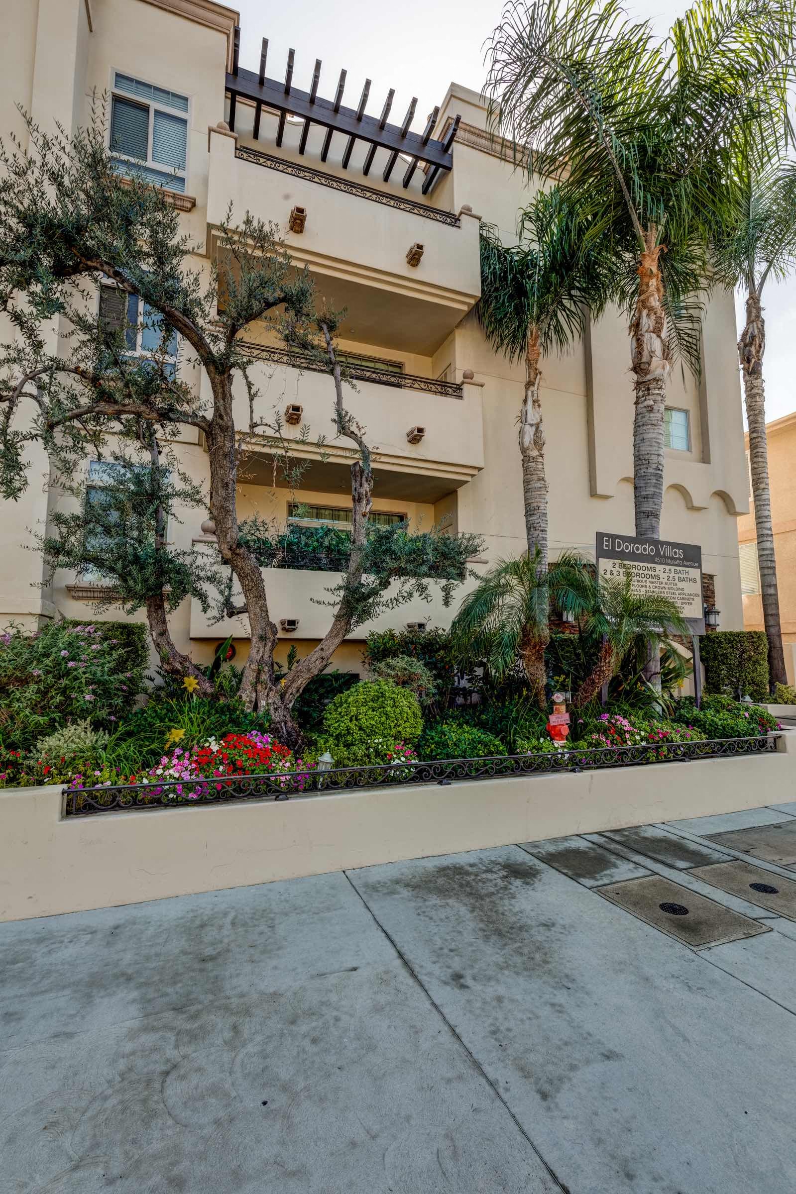 the building in which the apartment is located