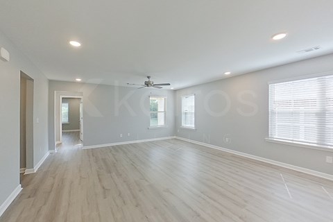 641 June St 3 Beds Apartment for Rent