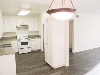 1150 Fairview Avenue 1-3 Beds Apartment for Rent - Photo Gallery 6