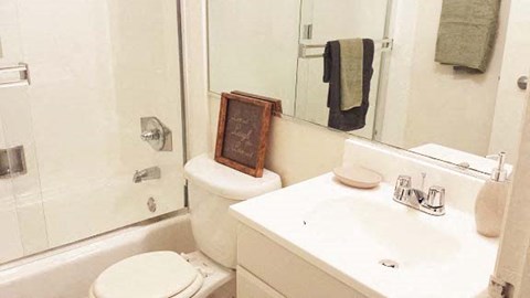 Oakland Summit Apartments