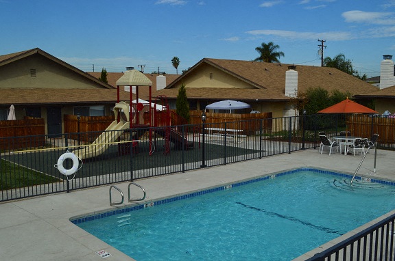 Pinewood Villas Apartments 1855 East Rose Avenue Orange Ca Rentcafe