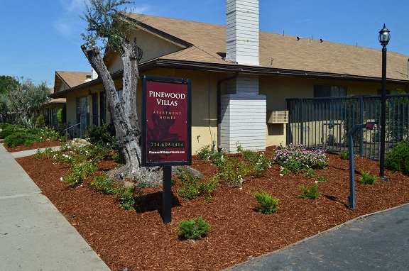 Pinewood Villas Apartments 1855 East Rose Avenue Orange Ca Rentcafe