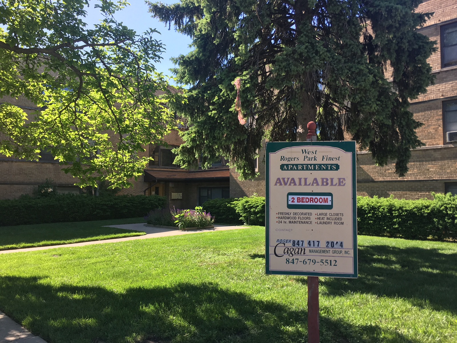 2800 Albion Exterior